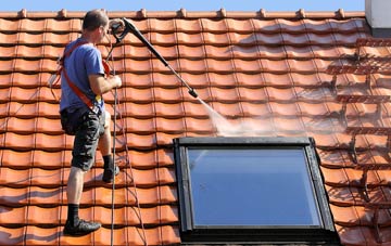 roof cleaning Mere